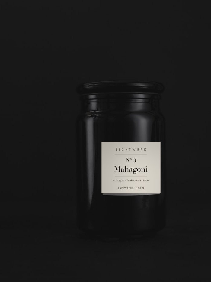 Nº 3 — Mahagoni